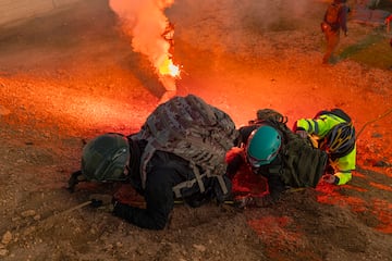 El Curso Perseo es una formación intensiva diseñada para capacitar a los primeros respondientes, a las primeras personas que están cuando surge un conflicto (sean civiles, sean sanitarios, sean militares) en la atención de traumas, accidentes, crisis, en ambientes hostiles y remotos.