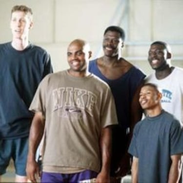 Bogues: un equipo ideal con 25 anillos y 19 MVP's y... Space Jam