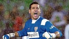 Monchi, en alerta por Palop, Capel y Poulsen