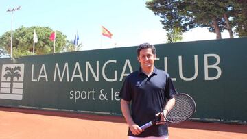 Nicol&aacute;s Almagro posa en una entrevista para As en La Manga Club.