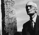 Hermann Hesse, escritor alemán: “La felicidad es amor, no otra cosa. El que sabe amar es feliz”