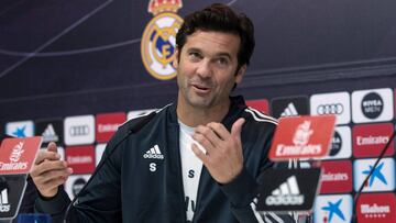 GRAF4492. MADRID, 23/11/2018.- El entrenador argentino del Real Madrid Santiago Solari, en rueda de prensa tras el entrenamiento del equipo blanco en la Ciudad deportiva Del Real Madrid de Valdebebas en Madrid. EFE / Rodrigo Jiménez