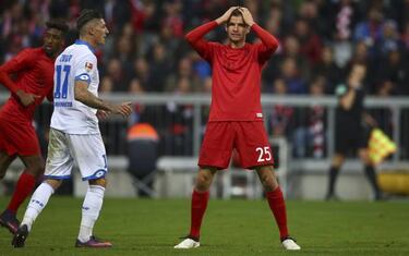 Aubameyang bags four as Bayern slip to home draw