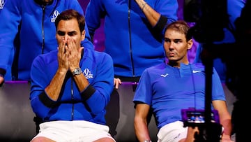 Los tenistas Roger Federer y Rafael Nadal, tras disputar su partido de dobles en la Laver Cup, en la retirada del suizo como profesional.