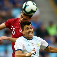 Los motivos por los que Acuña le ganaría el puesto a Lo Celso