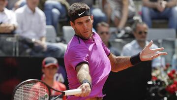 Argentina&#039;s Juan Martin del Potro returns the ball during a quarterfinal match against Serbia&#039;s Novak Djokovic during at the Italian Open tennis tournament, in Rome, Saturday, May 20, 2017. (AP Photo/Gregorio Borgia)