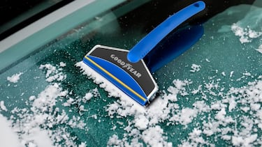 Goodyear spray: el descongelante de parabrisas rpido y efectivo que disuelve el hielo