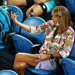 La mujer que le hizo la peineta a Nadal explica sus motivos: "Es muy aburrido"