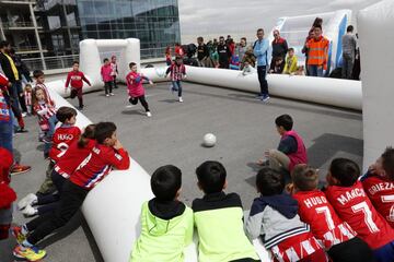 El primer día del niño en el Wanda Metropolitano