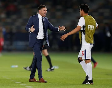 Soccer Football - FIFA Club World Cup - CF Pachuca vs Wydad AC - Zayed Sports City Stadium, Abu Dhabi, United Arab Emirates - December 9, 2017 Pachuca coach Diego Alonso celebrates after the match REUTERS/Amr Abdallah Dalsh