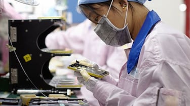 Retrasos en el iPhone 12 por escasez de piezas, según varios medios