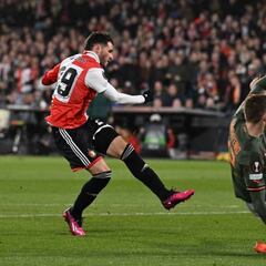 El Feyenoord y Santi Giménez arrasan al Shakthar; avanzan a cuartos de final de Europa League