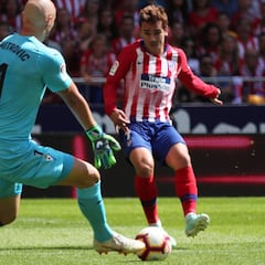 Ni el narrador se pudo contener: "¡¡Escandalazo lo de Dmitrovic!!"