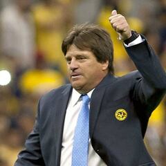 Miguel Herrera es el nuevo entrenador del América