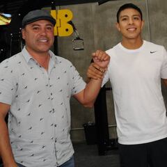 Munguía 'toma el peso' del boxeo mexicano en California