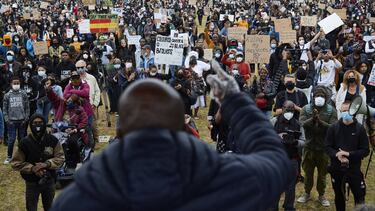 El virus inventado por el hombre