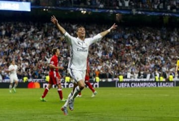 Cristiano Ronaldo marcó el 3-2 a pase de Marcelo.