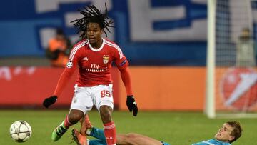 Benfica&#039;s midfielder Renato Sanches in action against Zenit. 