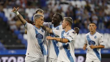 Hugo Rama celebra su primer gol de la semifinal del Teresa Herrera ante Unionistas.