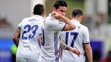 James celebra su gol en Ipurua.