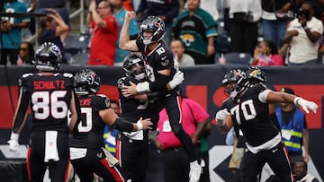 Houston scored 26 in the fourth, capped by a defensive touchdown on the final play to stun Jacksonville 36–29.