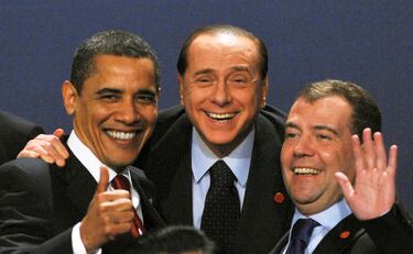 Las sorprendentes profesiones desconocidas de Silvio Berlusconi en su juventud