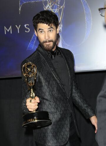 Glamour y moda en la alfombra roja de los Emmy