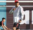 Los elogios de Héctor Robles a su equipo pese a la dura caída