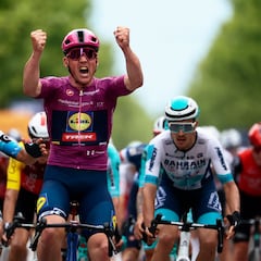 Pedersen repite al esprint y recupera el rosa