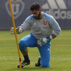 ¿Qué es la Espondilitis Anquilosante? La enfermedad que afecta a Johnny Herrera