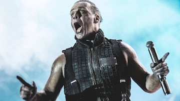 Till Lindemann de Rammstein en el festival Gods Of Metal, en Monza, Italia. Junio 02, 2016. 