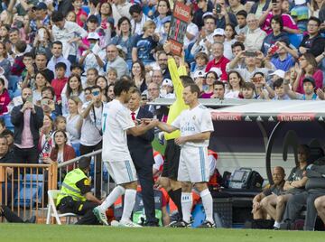 Raúl González Blanco and Emilio Butragueño.