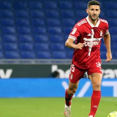 Raúl Navas, blindaje amarillo en la defensa