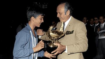 14/12/04 FOTO COLOREADA ANSELMO LOPEZ PRECURSOR DEL MINIBASKET
PUBLICADA 15/12/04 NA MA33 3COL