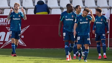 ALBACETE, SPAIN - APRIL 04: Fernando Calero of RCD Espanyol celebrates after scoring their side&#039;s second goal during the Liga Smartbank match between Albacete BP and RCD Espanyol de Barcelona at Estadio Carlos Belmonte on April 04, 2021 in Albacete, 