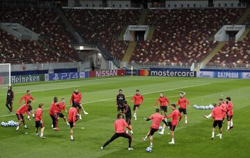 Entrenamiento y rueda de prensa del Madrid previa al partido contra el CSKA