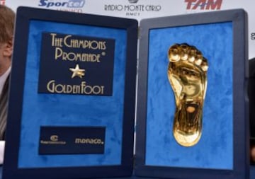 En el año 2012 fue galardonado con el Golden Foot.
 