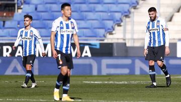 BARCELONA, SPAIN - JANUARY 17: David Lopez of RCD Espanyol looks dejected after the 0-2 during to the Copa del Rey match between RCD Esapnyol and C.A. Osasuna at RCDE Stadium on January 17, 2021 in Barcelona, Spain. Sporting stadiums around Spain remain u