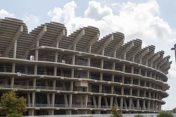 En este estado se encuentra actualmente el Nuevo Mestalla. El club valencianista iniciará trámites burocráticos para reanudar las obras, paralizadas desde 2009.
