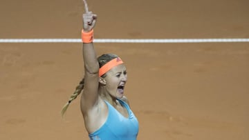 Mladenovic downs Sharapova in Stuttgart to reach final