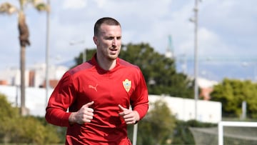 Rodrigo Ely, durante un entrenamiento.