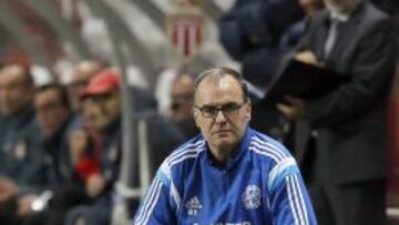 Bielsa, durante el M&oacute;naco-Olympique.