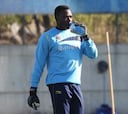 El Málaga negocia con el Espanyol por Kameni