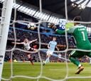Claudio Bravo fue titular en goleada del City por la FA Cup