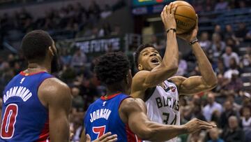 Giannis Antetokounmpo cumpli&oacute; 23 a&ntilde;os y lo celebr&oacute; con un triunfo ante los Pistons.