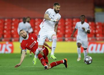 Benzema y Phillips.