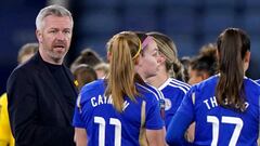 El técnico del Leicester admite la relación con una jugadora: “Me llamó, me dijo lo que sentía...”