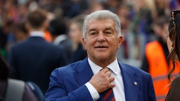 BARCELONA , 22/11/2025.- El presidente del Barcelona, Joan Laporta, durante el partido de LaLiga entre el Barcelona y el Athletic Club, este sábado en el Camp Nou. EFE/ Quique García