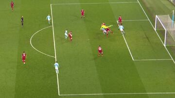 Gol mal anulado de Mateu a Sané