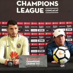 Miguel Herrera: "A fuerza quieren que avance un gringo"